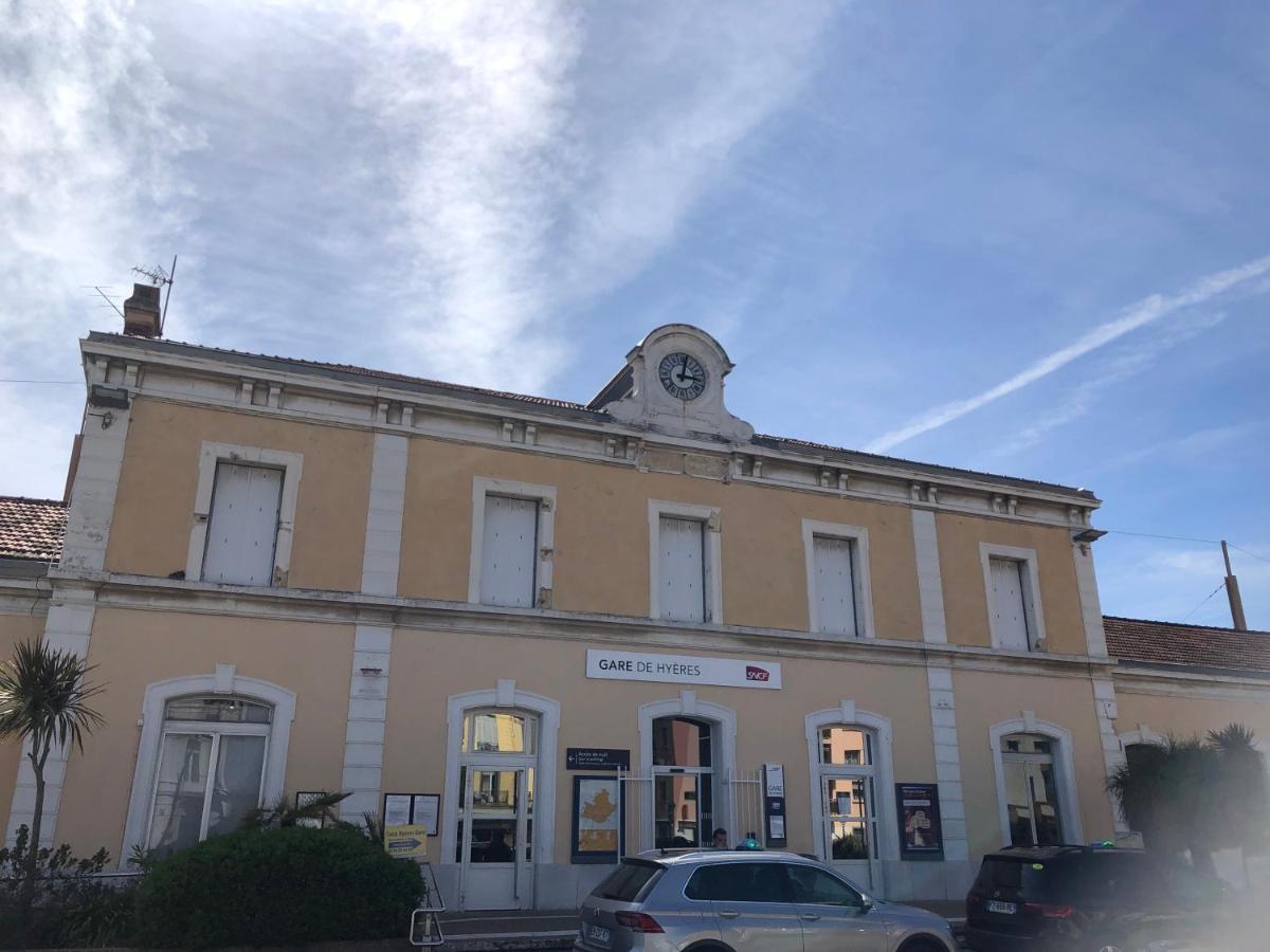Appartement A la Gare ! T2 Hyères Extérieur photo